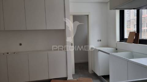 Apartamento t3  em  construção   mafamude - gaia