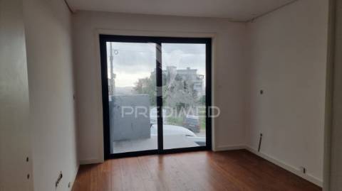 Apartamento t3  em  construção   mafamude - gaia