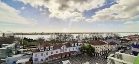 Escritório com terraço e vista rio, vila franca de xira, lisboa