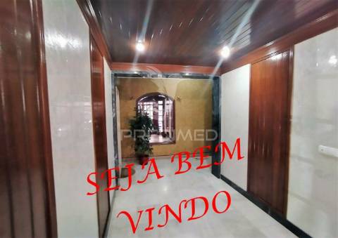 Amplo t3 c/ garagem em corroios