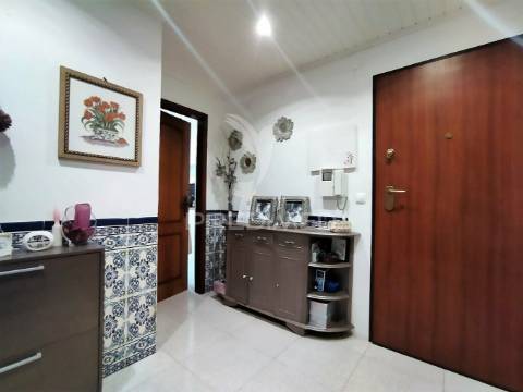 Amplo t3 c/ garagem em corroios