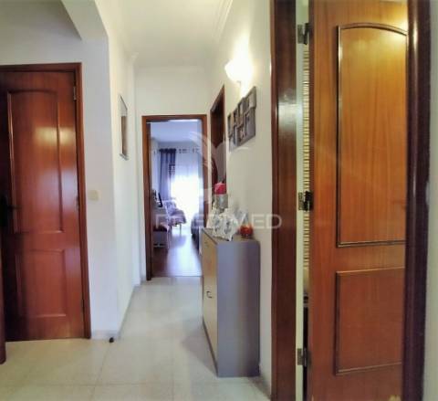 Amplo t3 c/ garagem em corroios
