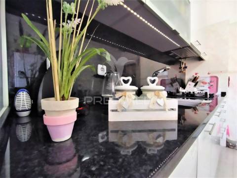 Amplo t3 c/ garagem em corroios