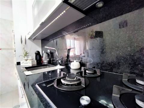 Amplo t3 c/ garagem em corroios