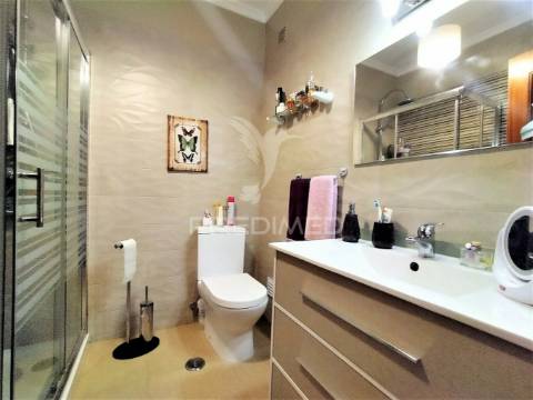 Amplo t3 c/ garagem em corroios