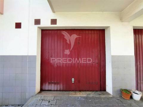 Amplo t3 c/ garagem em corroios