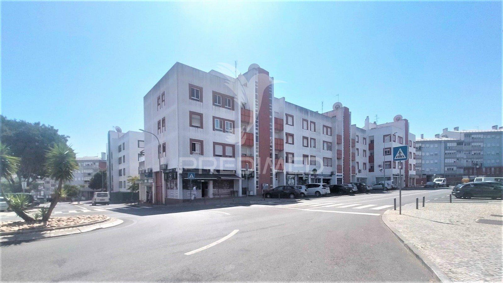 Apartamento t2 | com parqueamento  | alfragide