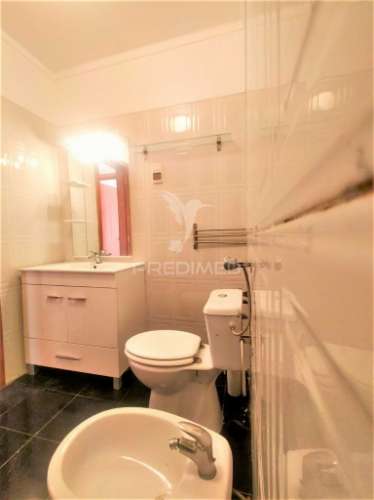 Apartamento t2 | com parqueamento  | alfragide