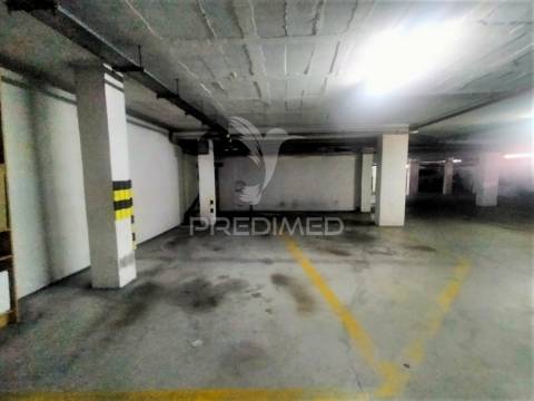 Apartamento t2 | com parqueamento  | alfragide