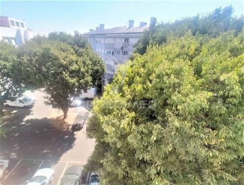 Apartamento t2 | com parqueamento  | alfragide