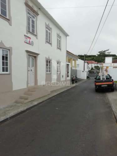 Moradia de traça antiga - agualva