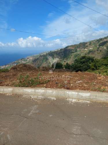 Terreno urbanizável área 1899 m2, são joão - ribeira brava