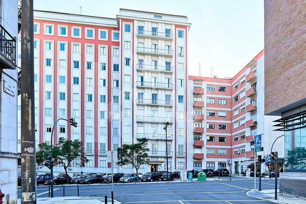 Trespasse de loja na rua dom joão v