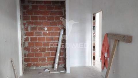 Apartamento t2 novo em santa marta do pinhal- corroios