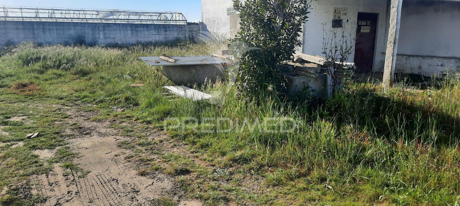 Terreno urbano p/construção