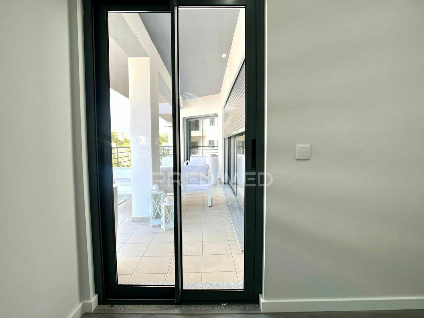 Olhão - apartamento com 3 quartos /  3 bedrooms apartment