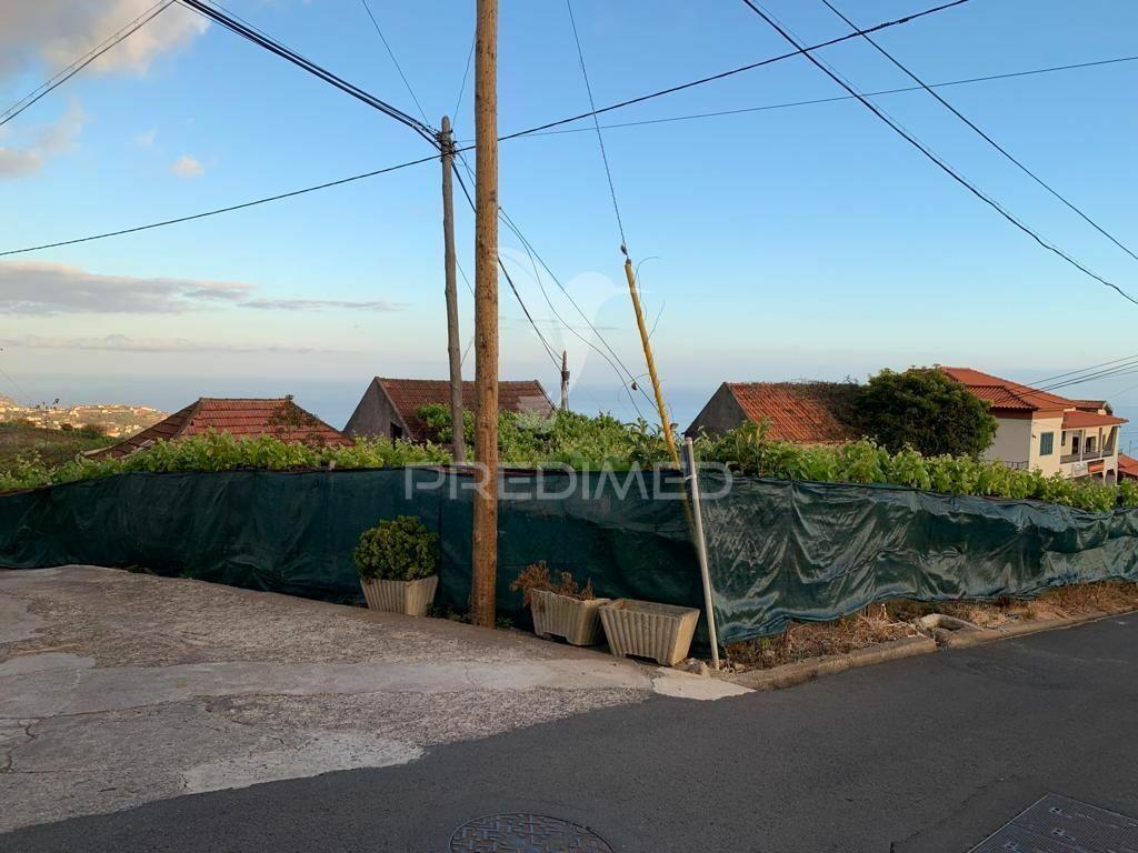 Terreno rústico com capacidade de construção na ponta do sol - ilha da madeira