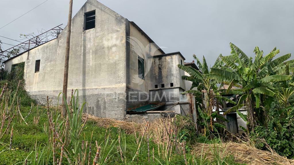Terreno rústico com capacidade de construção na ponta do sol - ilha da madeira