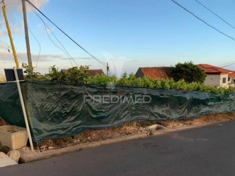 Terreno rústico com capacidade de construção na ponta do sol - ilha da madeira