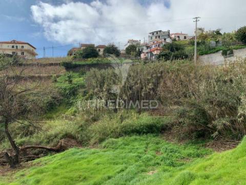 Terreno rústico com capacidade de construção na ponta do sol - ilha da madeira