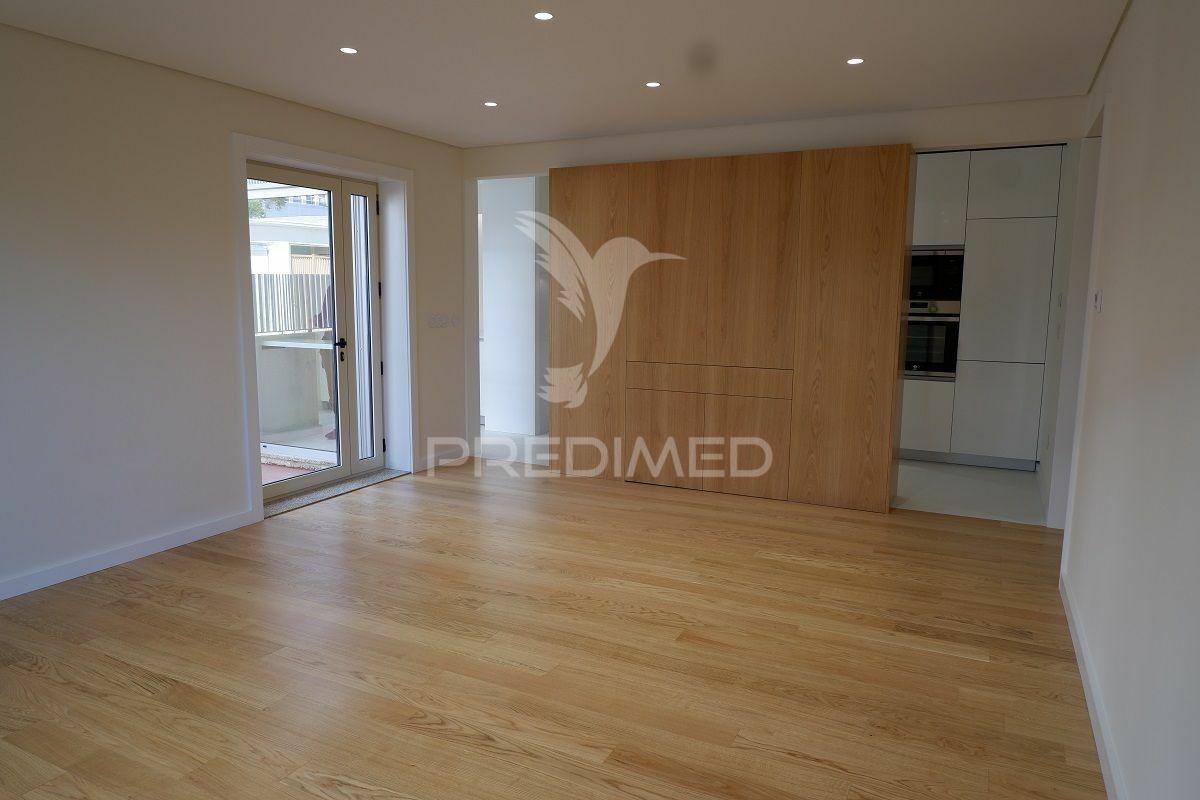 Apartamento t3, na rua antónio patrício, à boavista, porto
