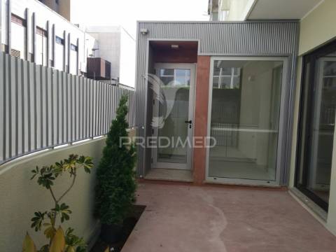 Apartamento t3, na rua antónio patrício, à boavista, porto