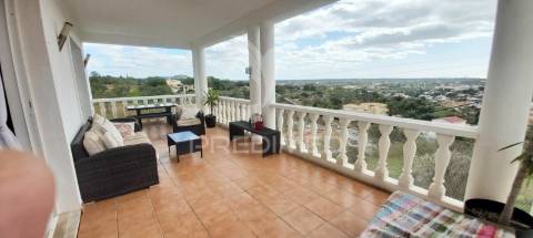 Moradia t4 piscina interior  boliqueime / vilamoura, algarve