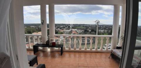 Moradia t4 piscina interior  boliqueime / vilamoura, algarve