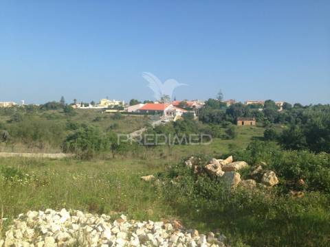 Terreno 2700m2 para construir casa de 350m2 em lagos algarve
