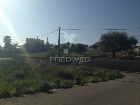 Terreno 2700m2 para construir casa de 350m2 em lagos algarve
