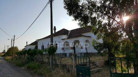 Moradia t4 + 1 - aldeia mineira do lousal