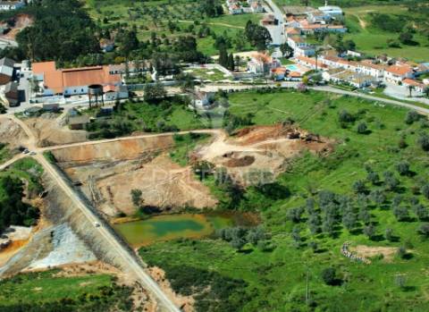 Moradia t4 + 1 - aldeia mineira do lousal