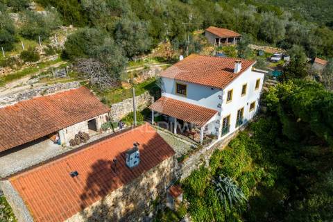 Moradia t4 em chiqueda, aljubarrota para comprar