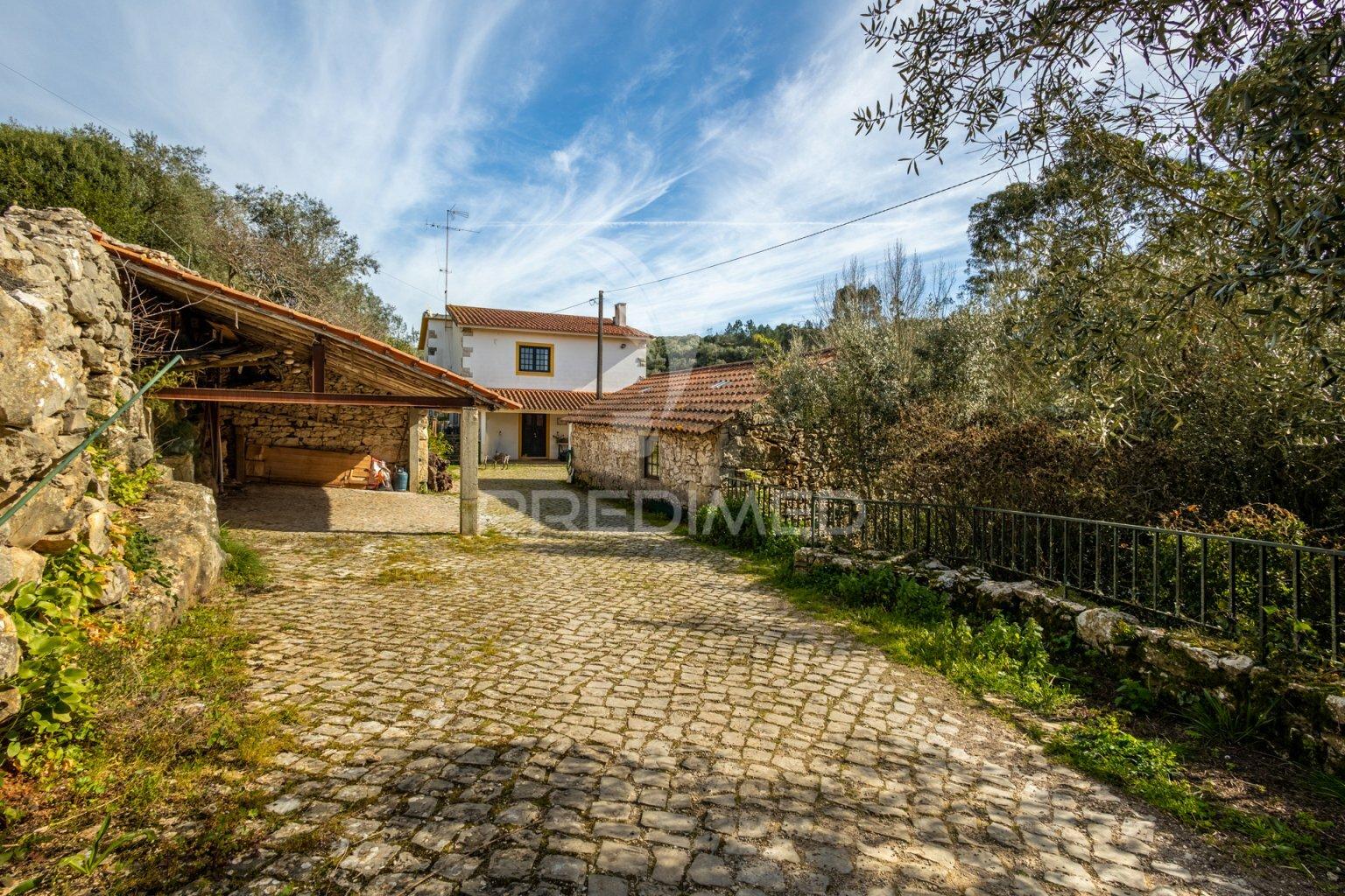 Moradia t4 em chiqueda, aljubarrota para comprar