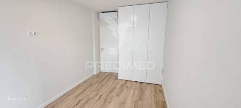 Almada, cova da piedade, t2 e t3  + parqueamento (novos)
