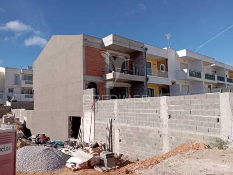 Lote para moradia em construção