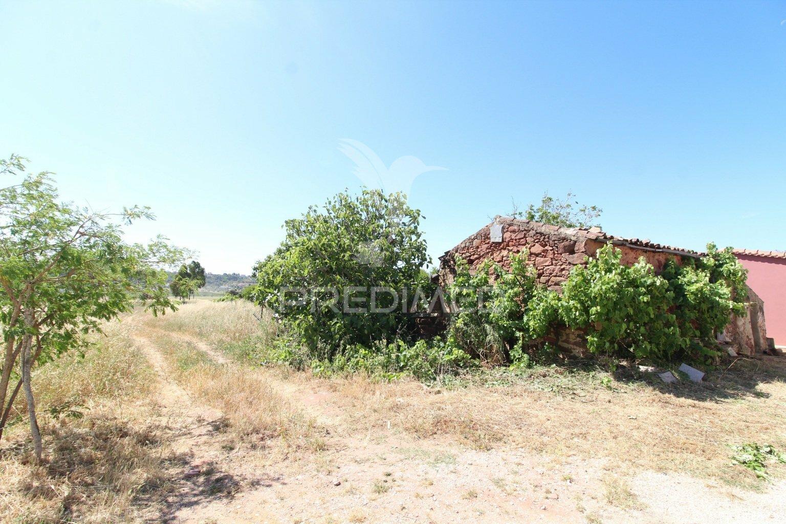 Casas para recuperar em s.b. messines com terreno