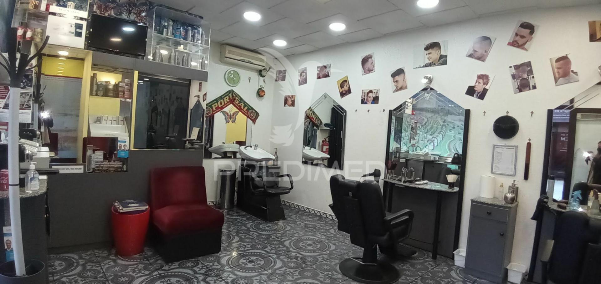 Barbearia ao tribunal de gaia