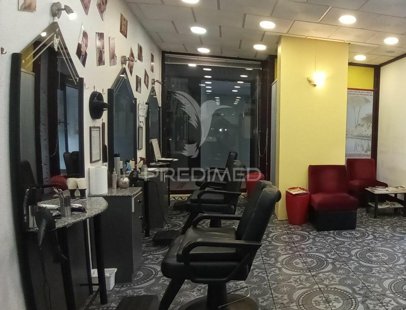 Barbearia ao tribunal de gaia