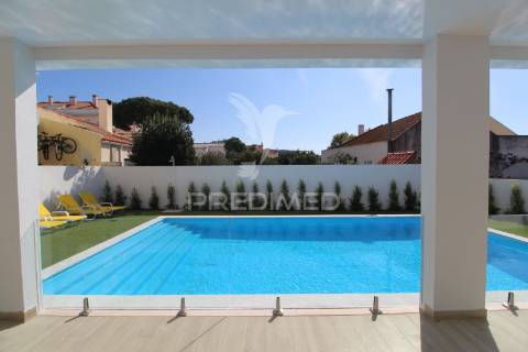 T4 em condominio privado  com piscina comum - alcochete