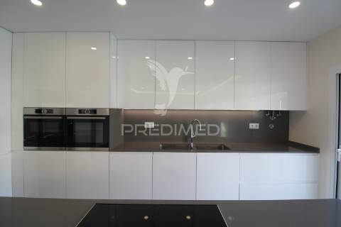 T4 em condominio privado  com piscina comum - alcochete