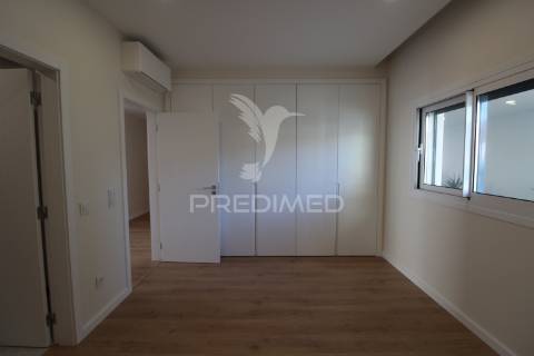 T4 em condominio privado  com piscina comum - alcochete