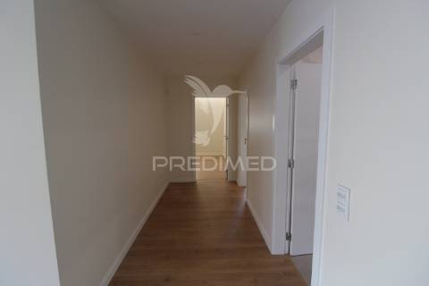 T4 em condominio privado  com piscina comum - alcochete