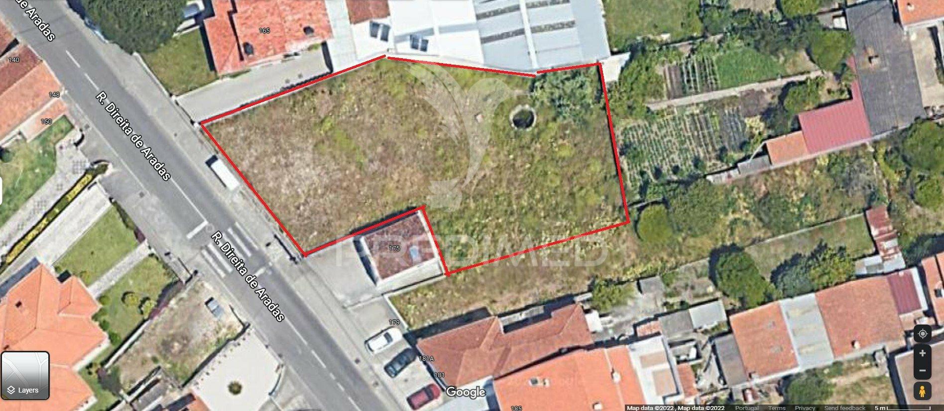 Terreno em aradas
