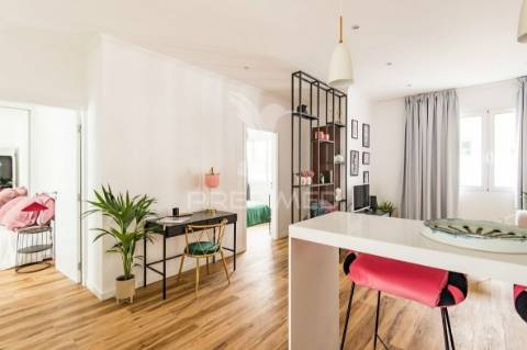 Apartamento t2 com logradouro no centro do funchal