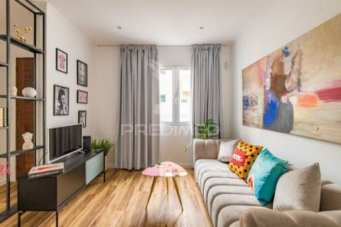 Apartamento t2 com logradouro no centro do funchal