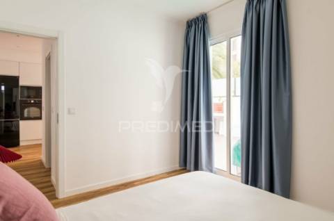 Apartamento t2 com logradouro no centro do funchal