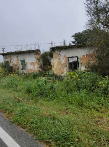 Terreno urbano com ruína - d. fernando, achete