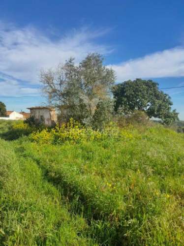 Terreno urbano com ruína - d. fernando, achete