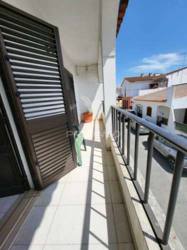 Moradia com comercio em castro verde
